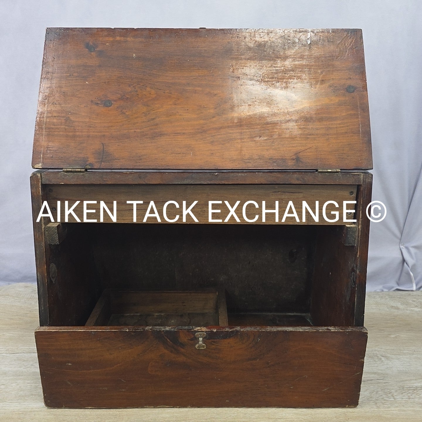Grooming Box