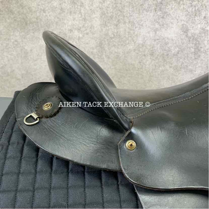 **SOLD** Unknown Brand Endurance Saddle, 18" Seat, Wide Tree
