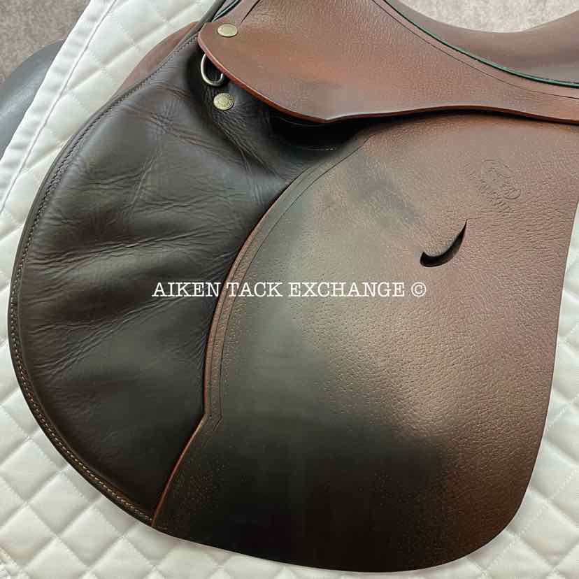 2013 Devoucoux Haurra 2 Close Contact Jump Saddle, 16.5" Seat, 0A Flap, Medium Tree, Wool Flocked Panels