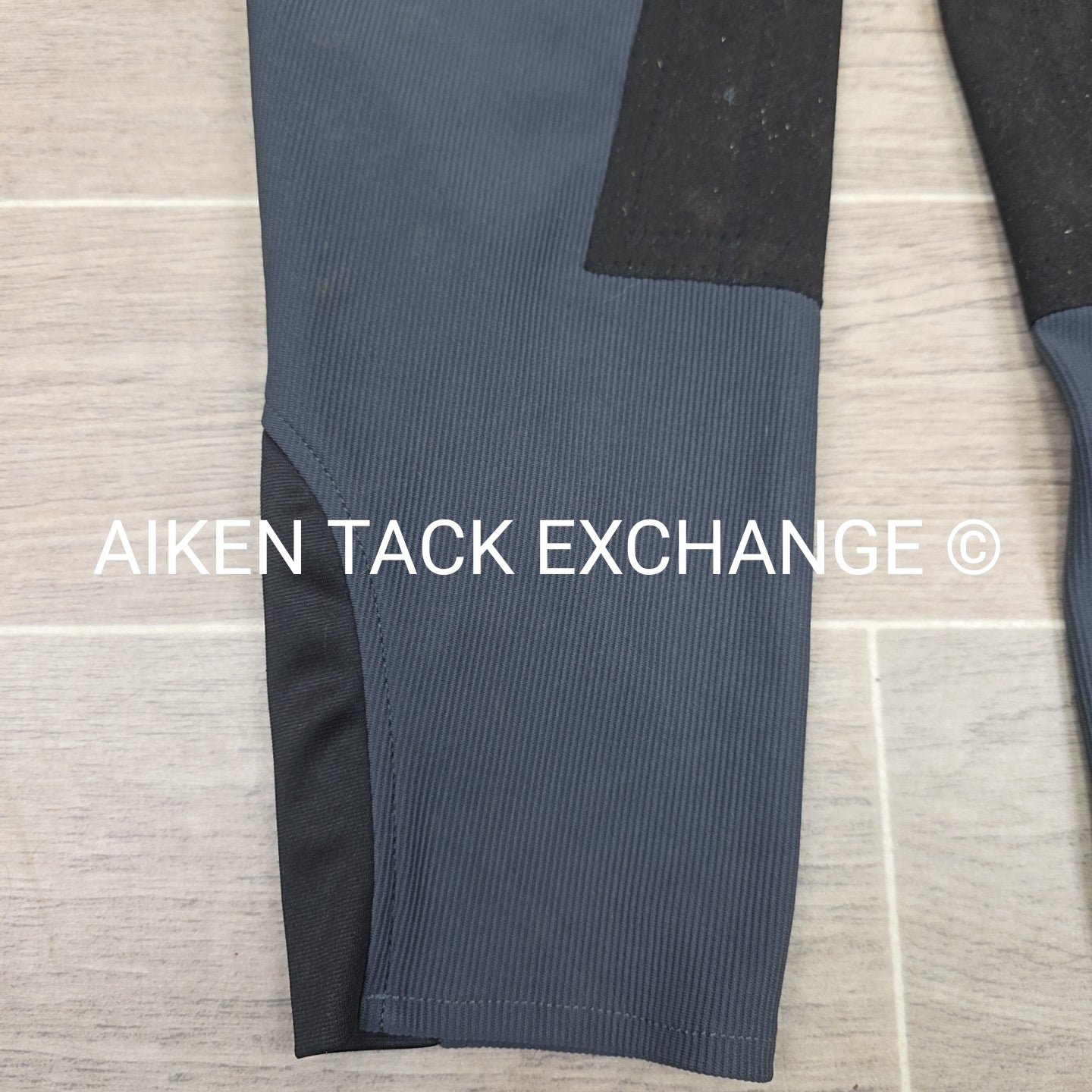 Devon-Aire Full Seat Breeches, Size 34 R