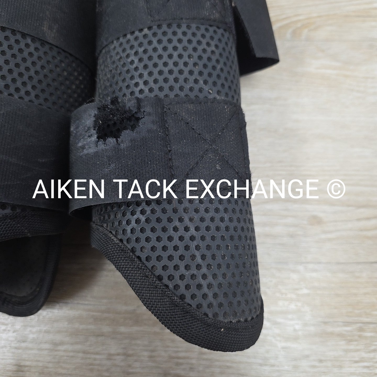 BARGAIN BUNDLE: Horze Impact Flexi Horse Boots, Medium & Large, Set of 4
