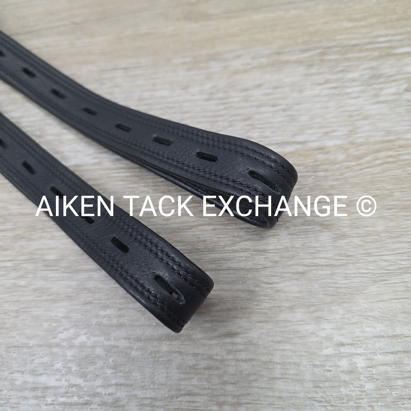Webber Single Strap Stirrup Leathers, Black