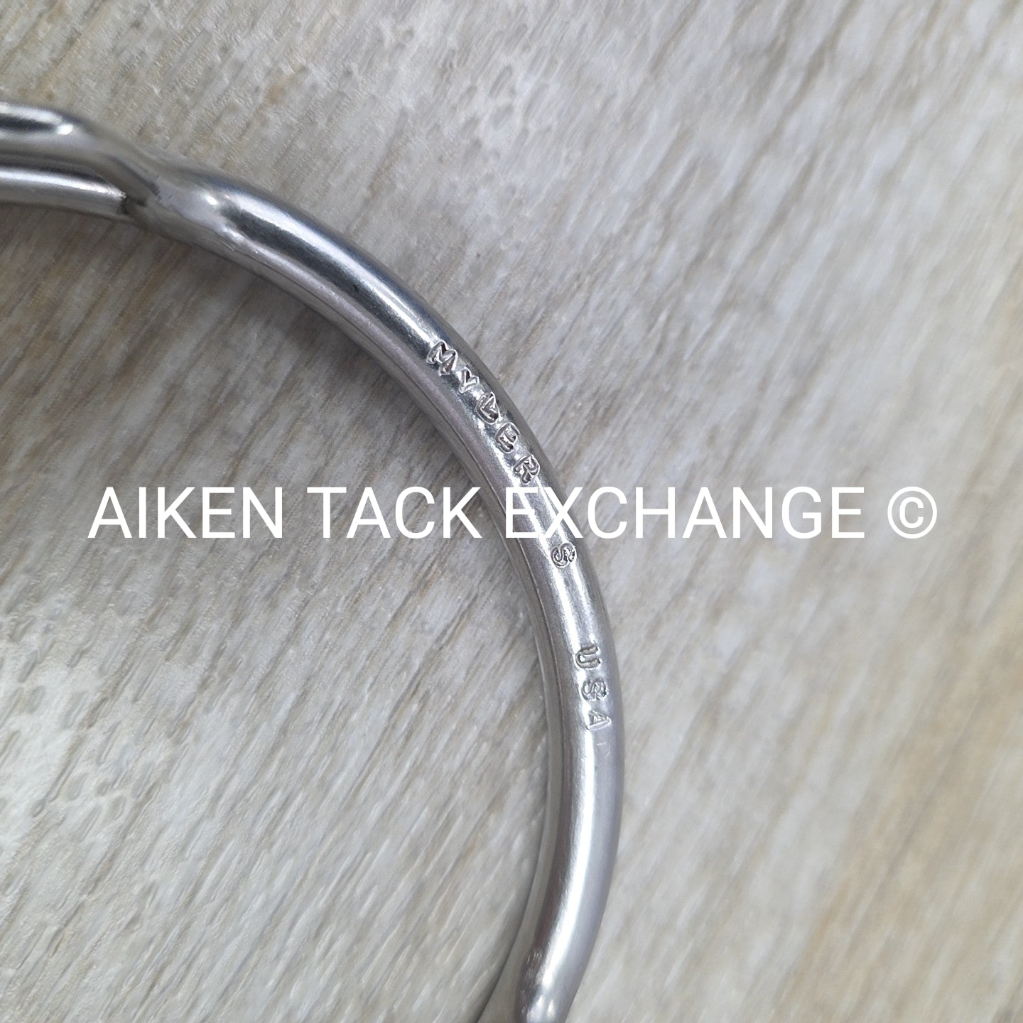 Myler Double Hinged Comfort Snaffle D Ring Bit with Hooks 5.25"