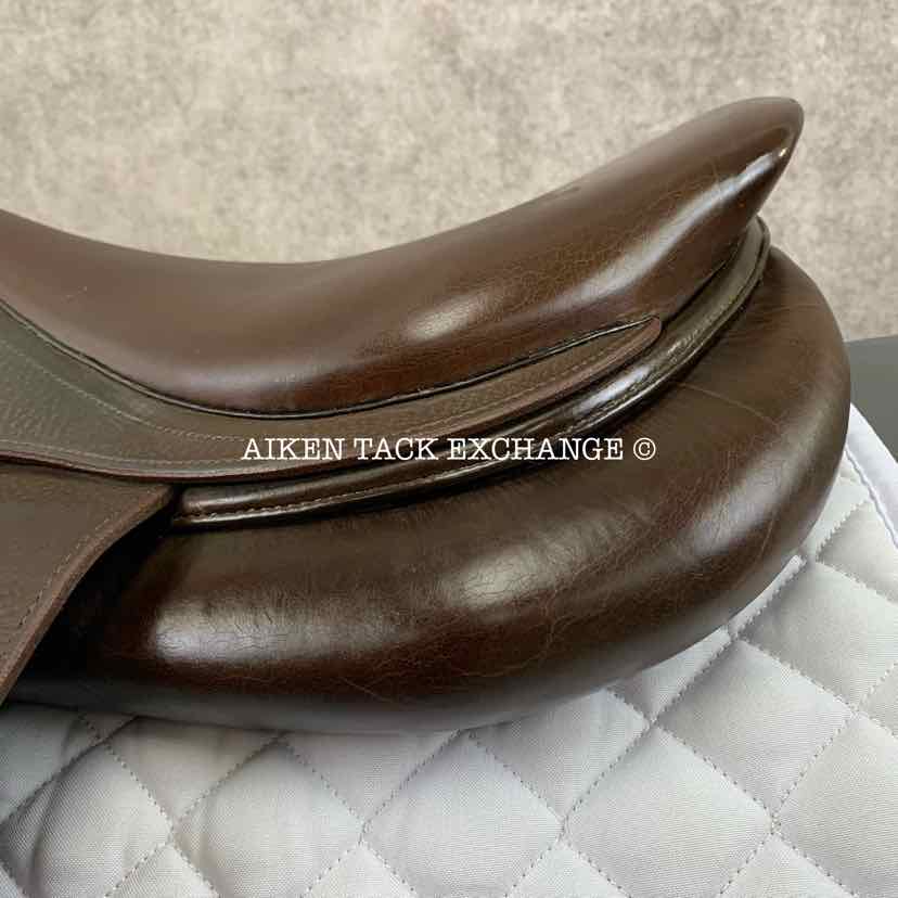 **SOLD** 2014 Meyer Act 1 Close Contact Jump Saddle, 17" Seat (Semi-Deep), Medium Tree, 4 Flap (Regular), Foam Panels