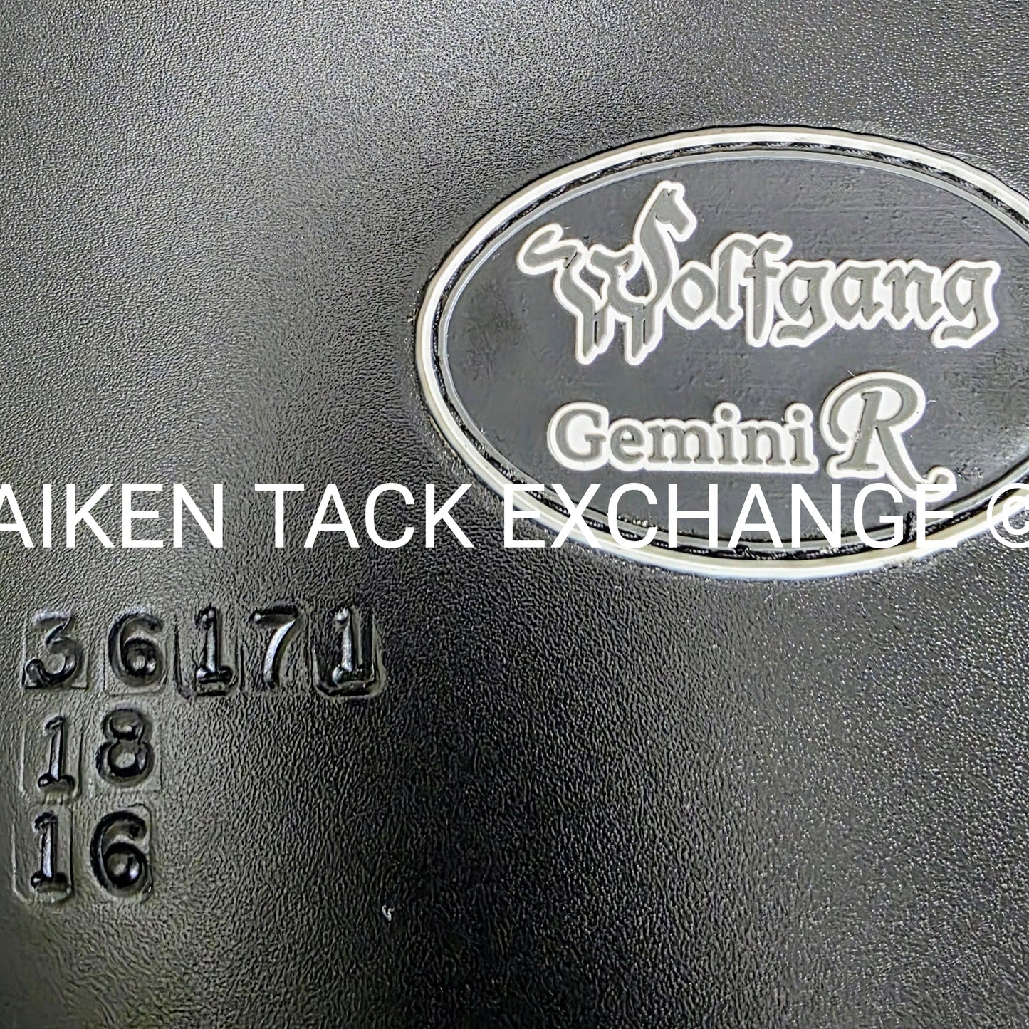 2023 Custom Saddlery Wolfgang Gemini R Monoflap Dressage Saddle, 18" Seat, Adjustable Tree, Wool Flocked Panels