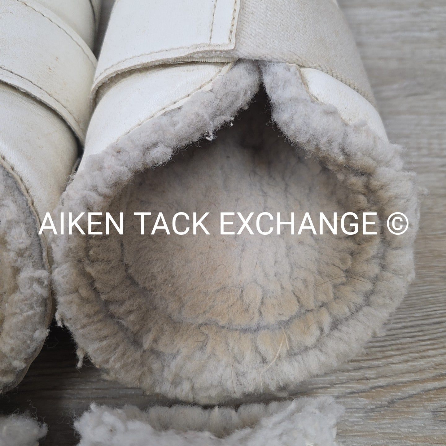 BARGAIN BUNDLE: Toklat Valena Fleece Lined Boots, Size Medium, Set of 4