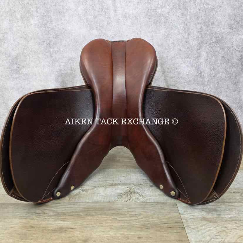 Forestier Close Contact Jump Saddle, 16.5" Seat, Medium/Medium Wide Tree, Foam Panels