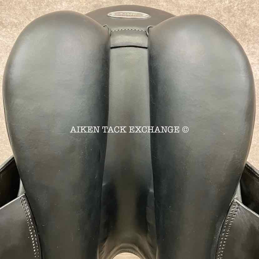 2017 Stubben True Nature Dressage Saddle, 18" Seat, Short Flap, 28cm Tree - Medium, Wool Flocked Panels