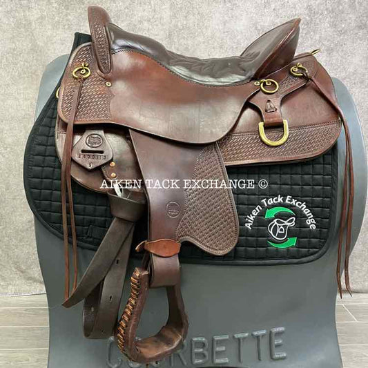 **SOLD** 2000 Tucker Endurance Saddle, 18" Seat, Medium Tree - Semi QH Bars