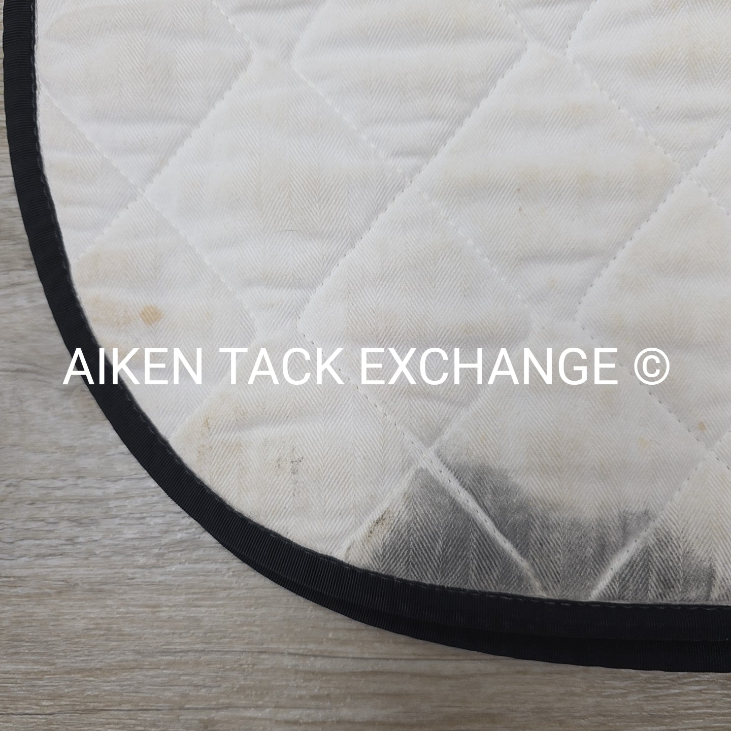 Shimmable Dressage Saddle Pad with Fleece Lining