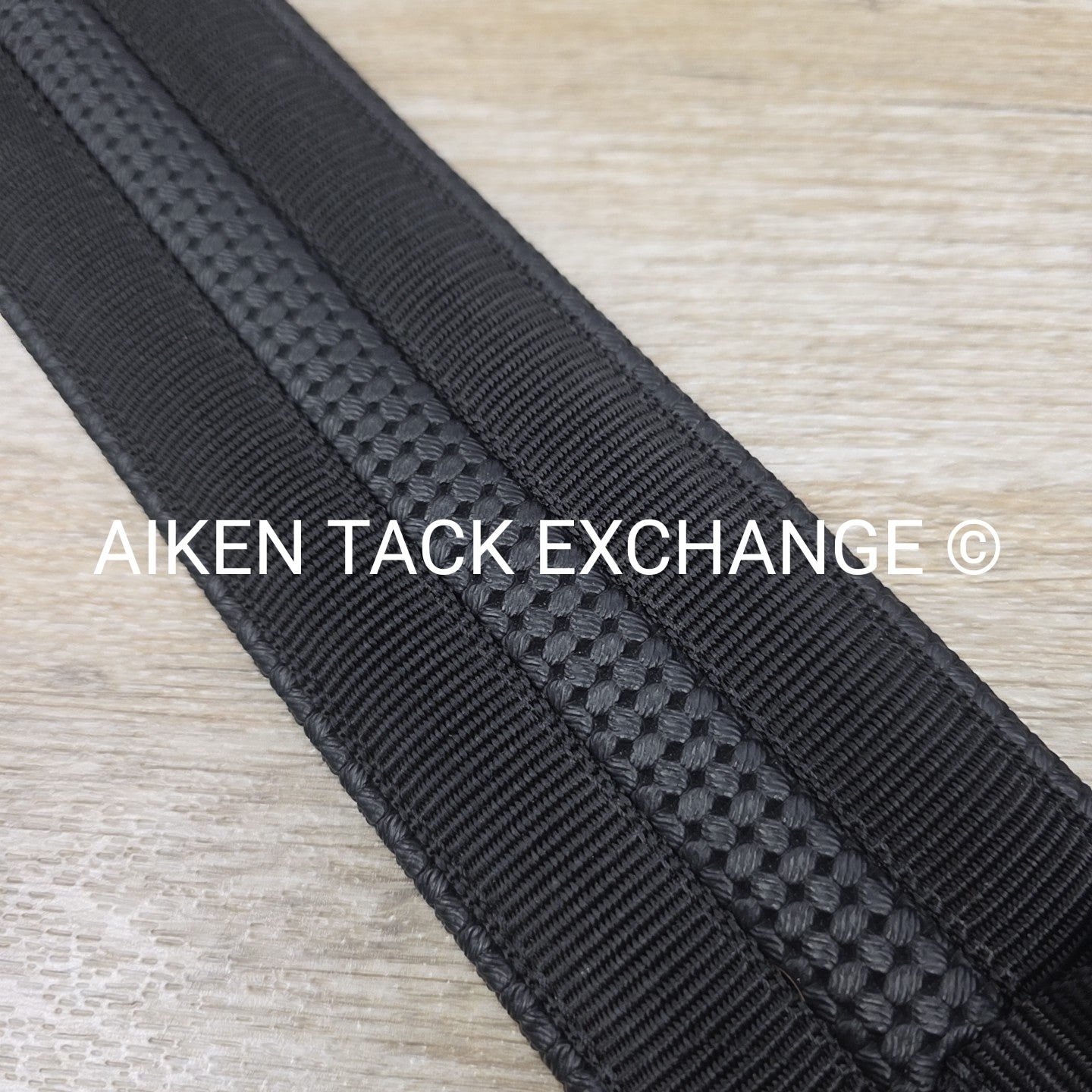 Kincade Synthetic Girth, Black, 26"