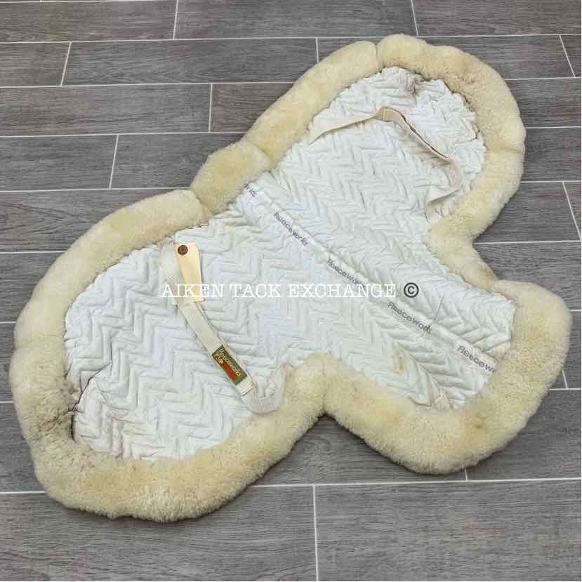 Fleeceworks Sheepskin Field Hunter Fox Hunter Pad with Front Roll & Full Trim