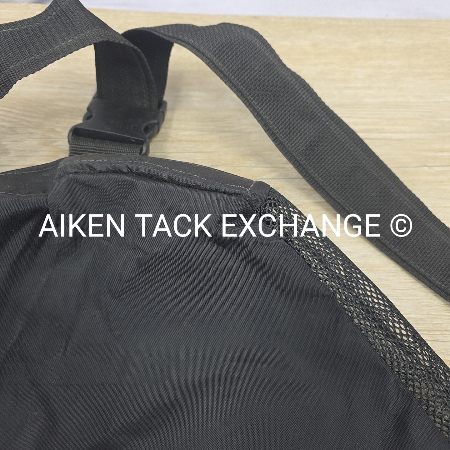 Tuck-M-In Hanging Bridle Bag