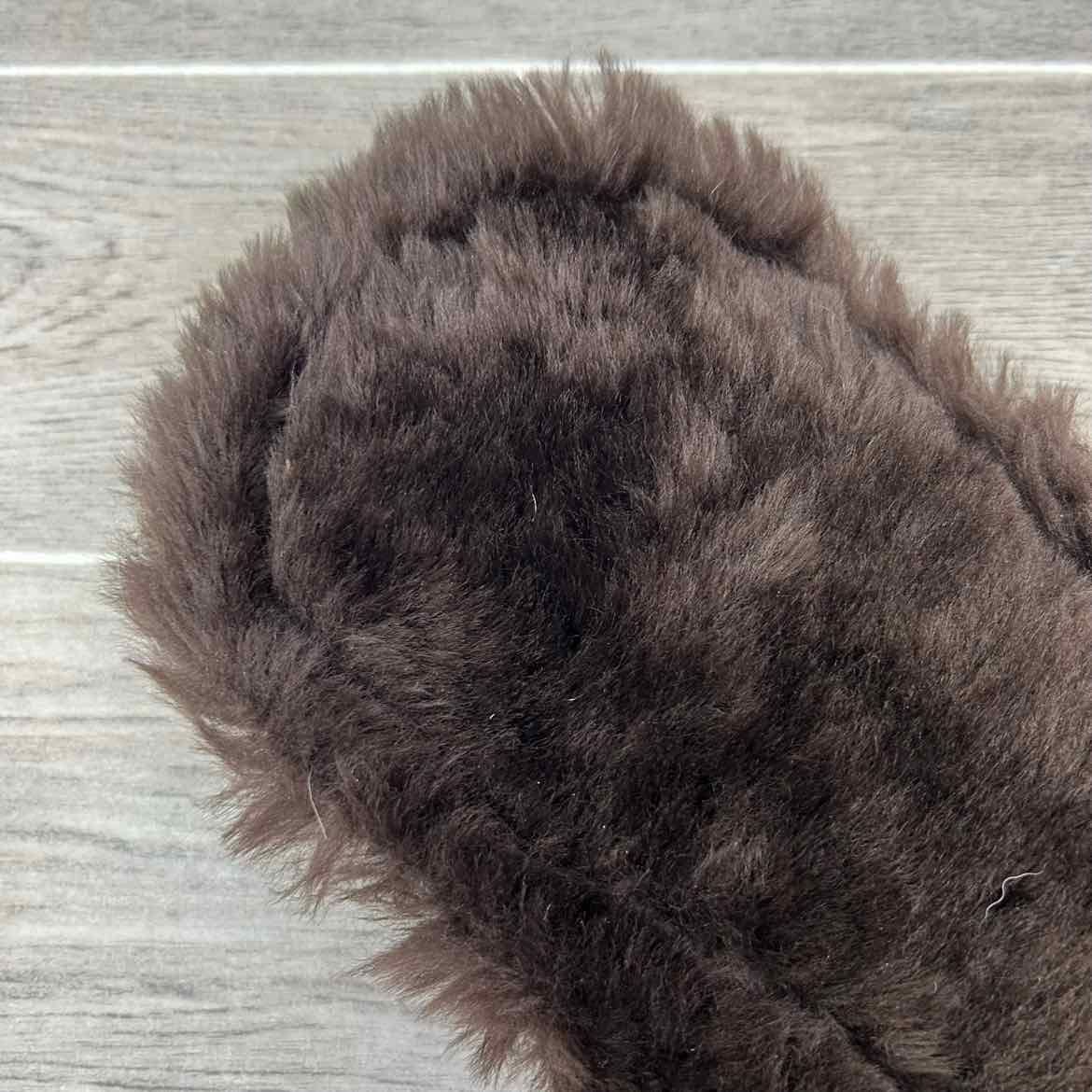 CAS Equestrian Sheepskin Girth, Brown, 20"