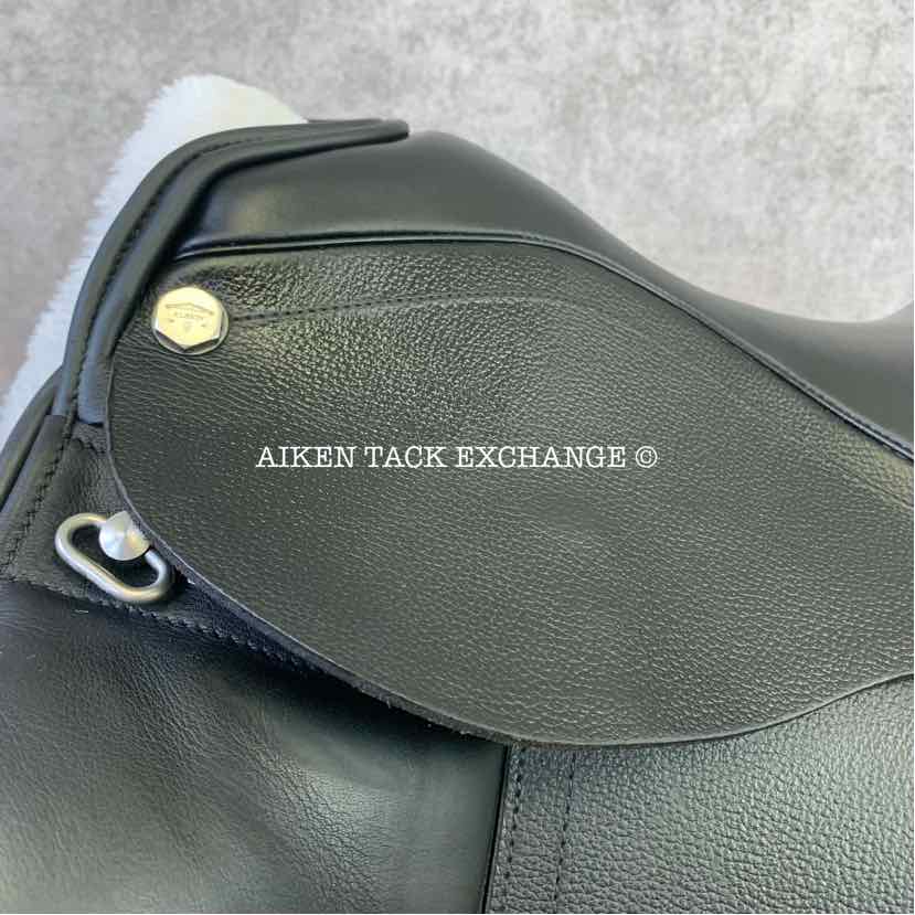 **On Trial** 2019 Albion Genesis Platinum Ultima Dressage Saddle, 17.5" Seat, Short Flap, Medium Wide Tree (Adjustable), Wool Flocked Panels