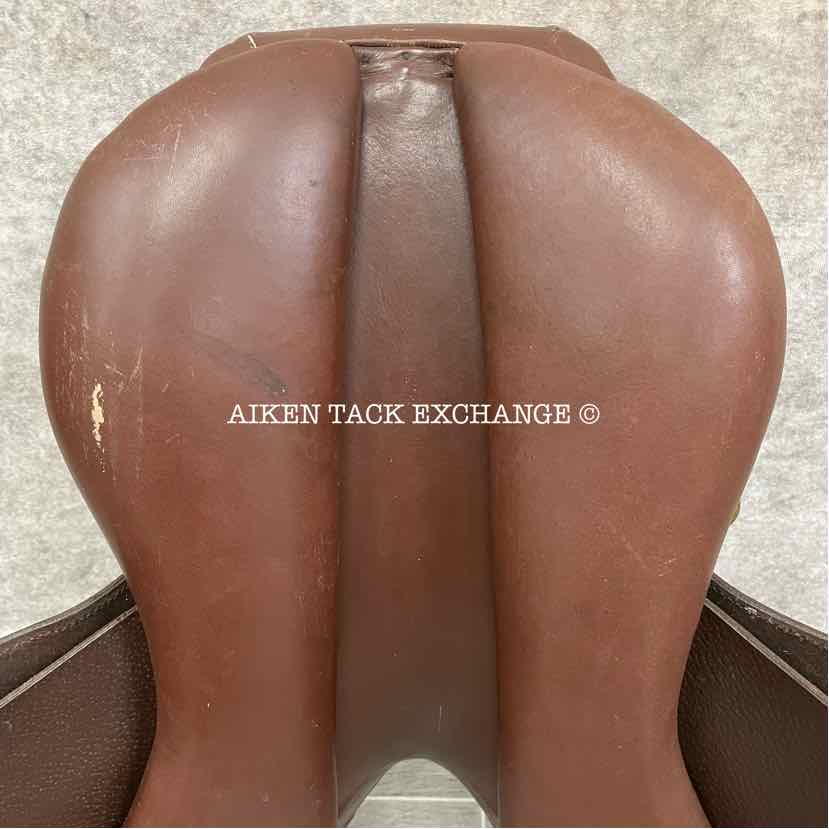 Lancers Close Contact Jump Saddle, 17" Seat, Medium/Medium Wide Tree, Foam Panels