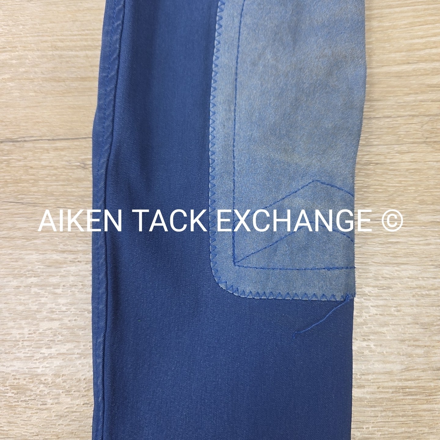 Tailored Sportsman Trophy Hunter Knee Patch Breeches, Size 8
