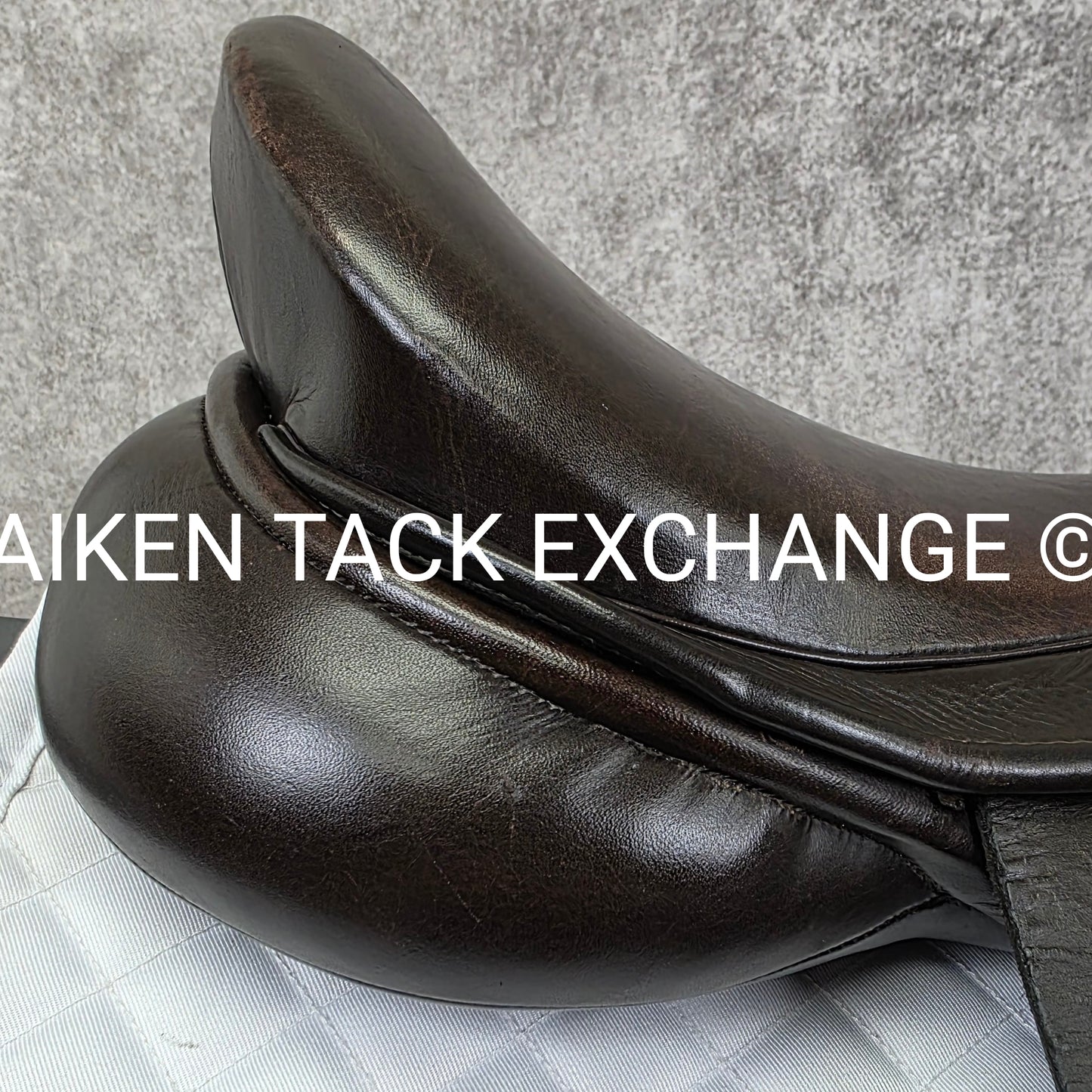 **SOLD** Legacy All Purpose Saddle, 17.5" Seat, Extra Wide Tree, Wool Flocked Panels