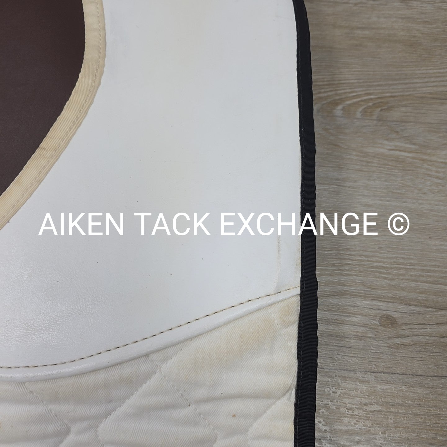 Shimmable Dressage Saddle Pad with Fleece Lining