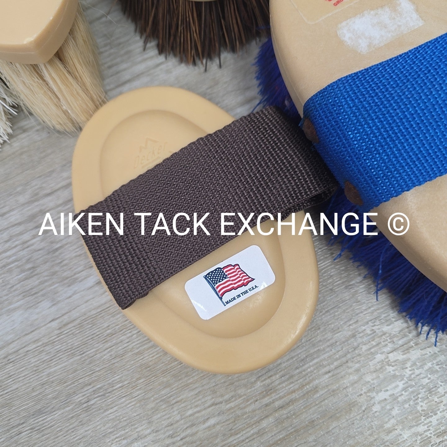 BARGAIN BUNDLE: Decker's Grip It Brush Set, Set of 6
