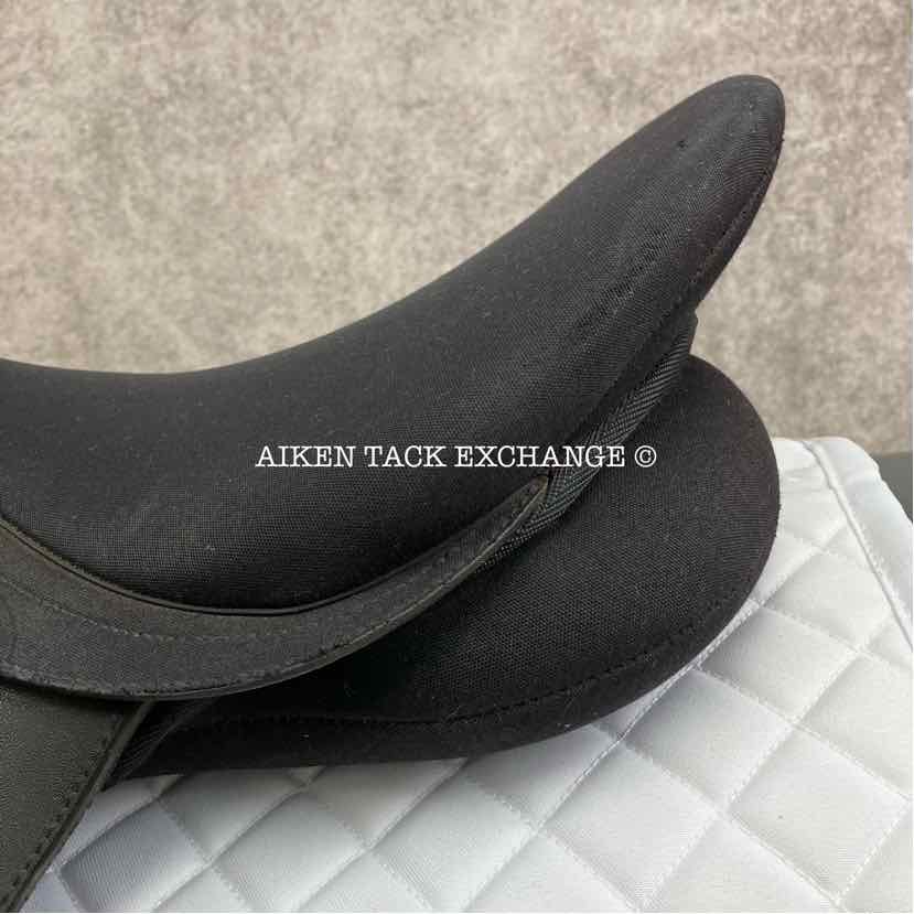 Wintec All Purpose Saddle, 16.5" Seat, Medium Wide Tree, Wool Flocked Panels