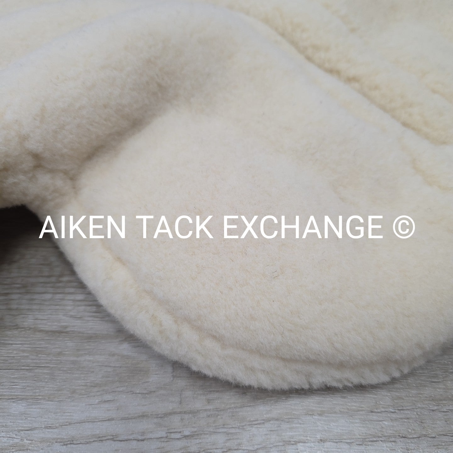 Toklat WoolBack Contour Dressage Saddle Pad