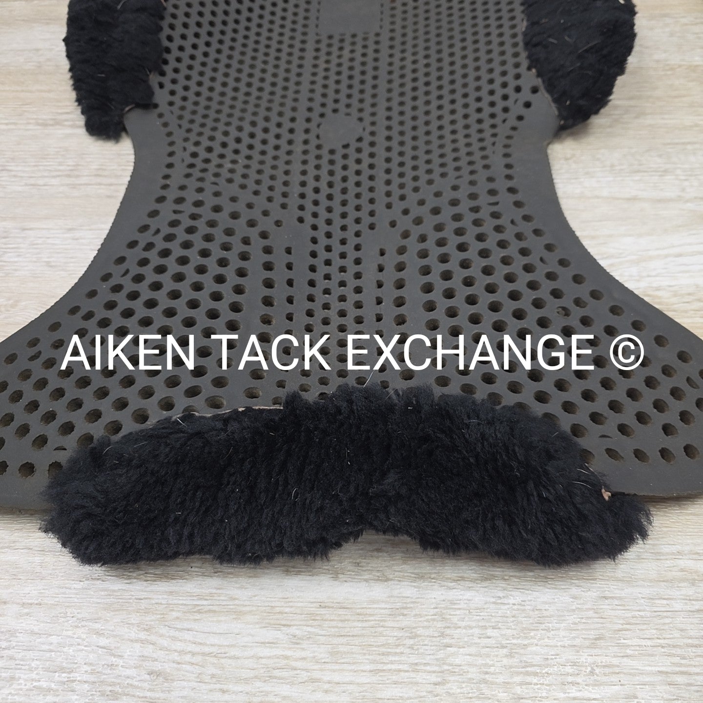 BARGAIN BUNDLE: ECP Sheepskin Half Pad & Acavallo Gel No Slip with Sheepskin Hal