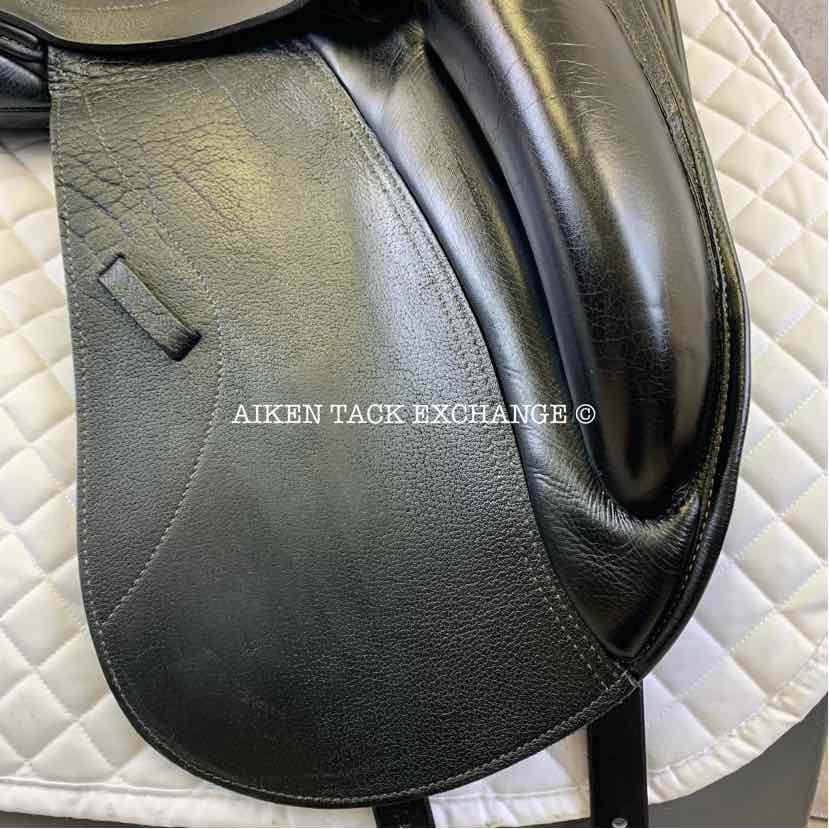 2016 Custom Saddlery Everest R Monoflap Dressage Saddle, 16.5" Seat, Adjustable Tree, Wool Flocked Panels