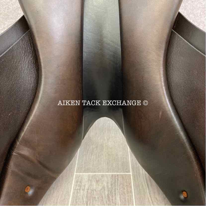 True Brit All Purpose Jump Saddle, 17" Seat, Medium Tree, Foam Panels