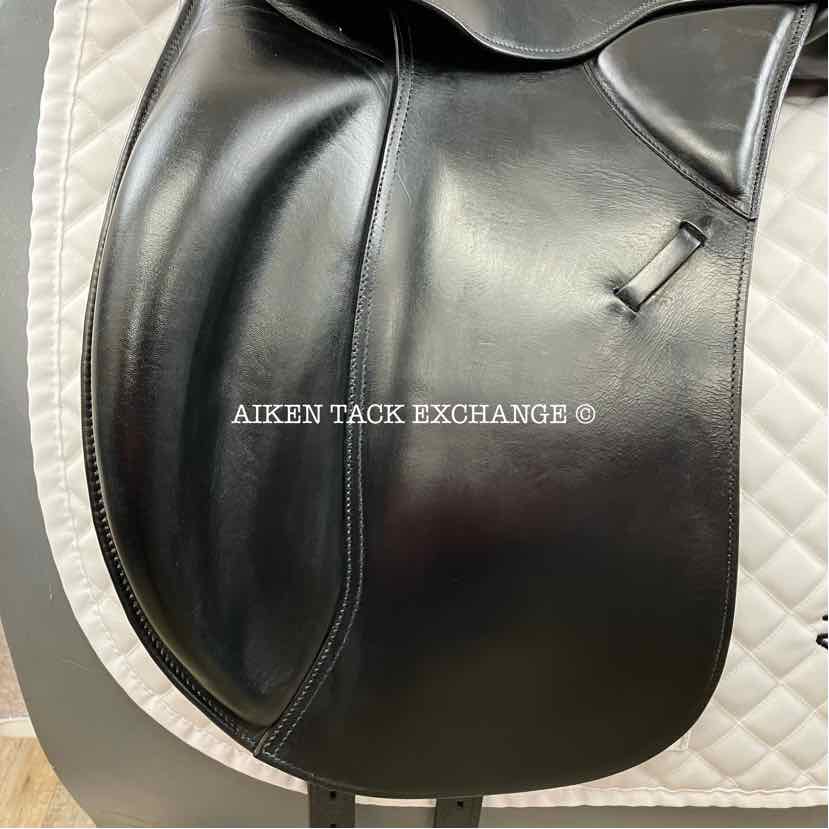 2002 Kieffer Lusitano Kur Dressage Saddle, 17" Seat, Medium Wide Tree, Wool Flocked Panels