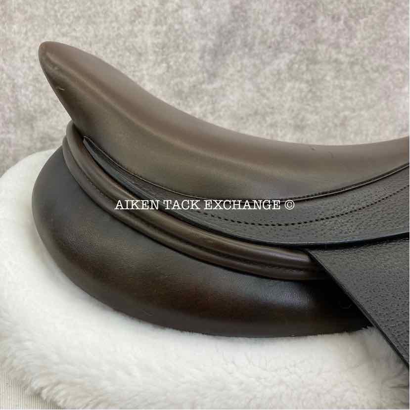 True Brit All Purpose Jump Saddle, 17" Seat, Medium Tree, Foam Panels