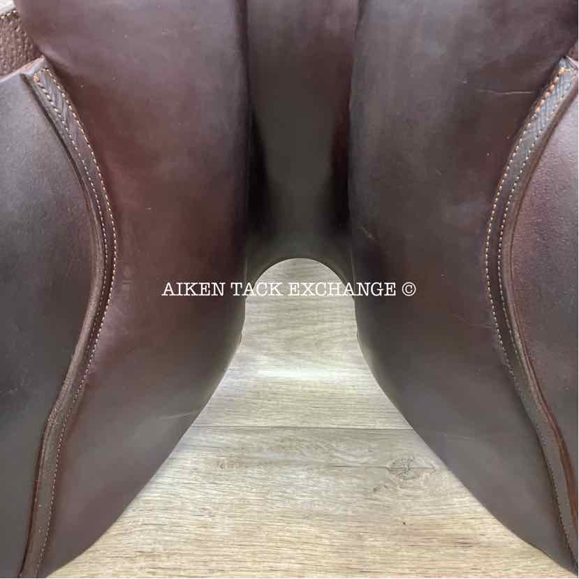 2022 CWD SE01 Close Contact Jump Saddle, 16.5" Seat, 2L Flap, Medium Tree, Foam Panels, Full Buffalo Leather