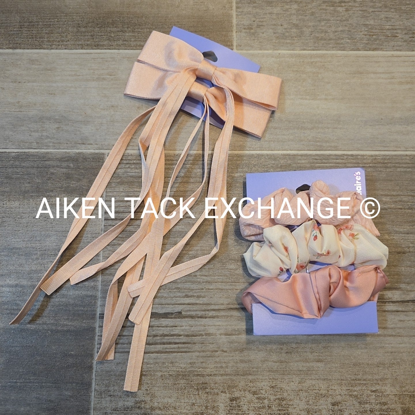 Claire's Hair Bundle - 1 Scrunchie Set, 2 Hair Clips