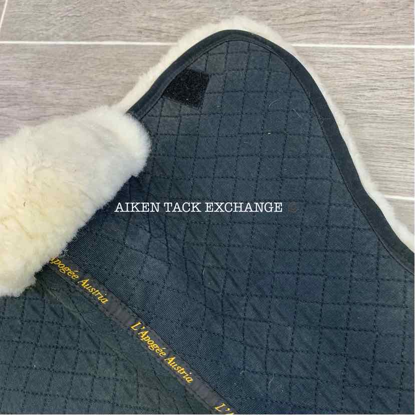 L'Apogee Sheepskin Half Pad