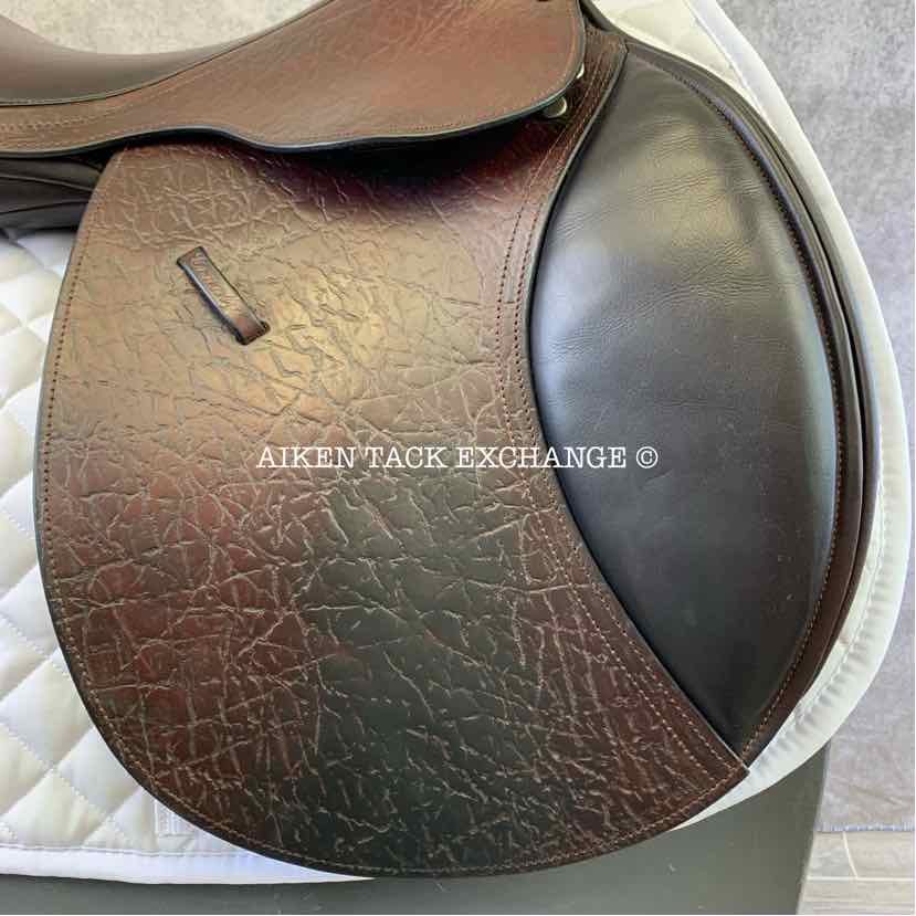 **SOLD** 2014 County Stabilizer XTR Close Contact Jump Saddle, 17.5" Seat, Medium Wide Tree, Wool Flocked Panels