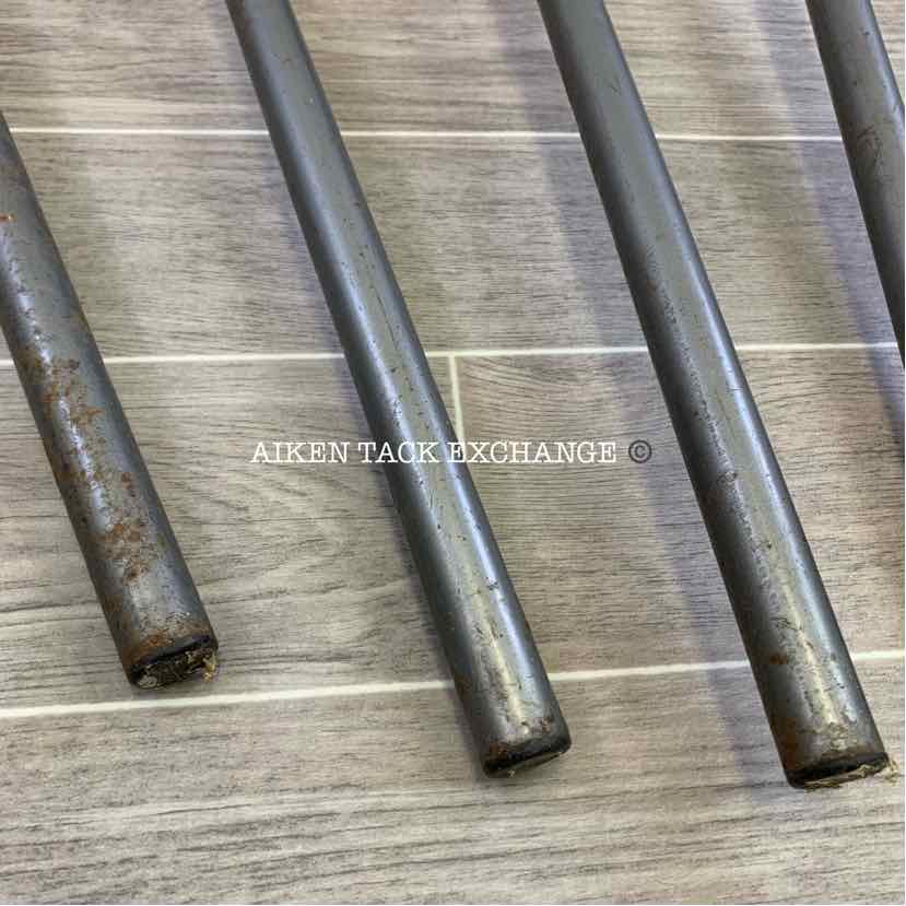 Wall Mount 5 Arm Swinging Saddle Pad Rack