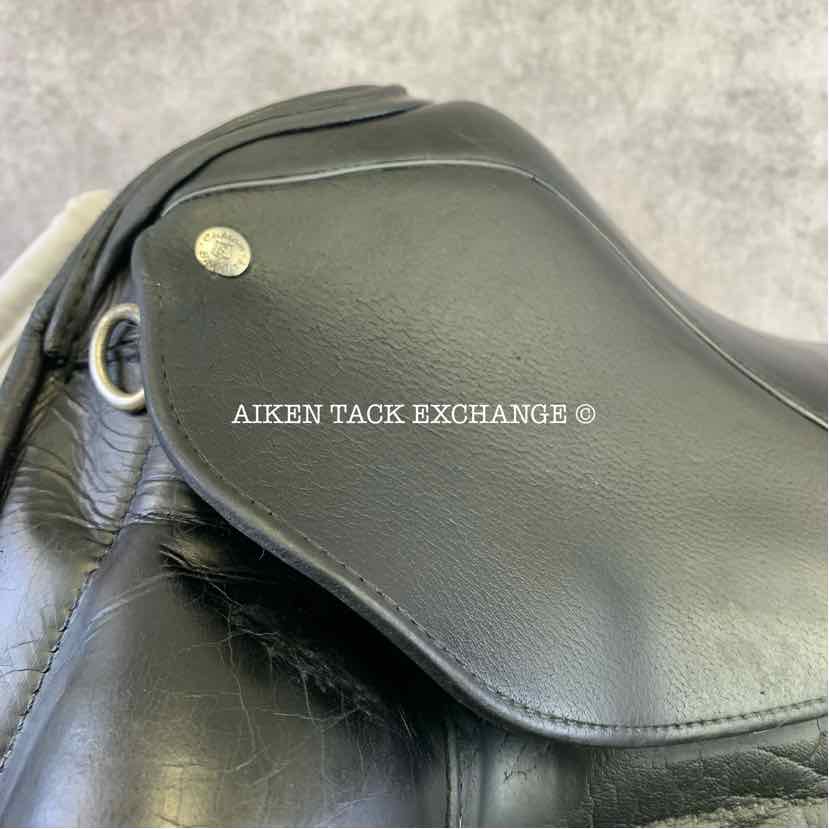**SOLD** 2012 Custom Saddlery Icon Star Monoflap Dressage Saddle, 17.5" Seat, Adjustable Tree, Wool Flocked Panels