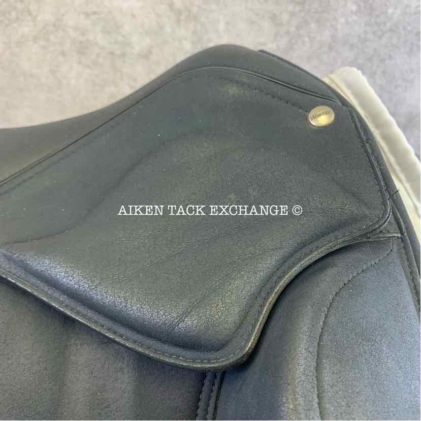 Wintec PRO Dressage Saddle with Contourbloc, 16.5" Seat, Adjustable Tree - Changeable Gullet, CAIR Panels