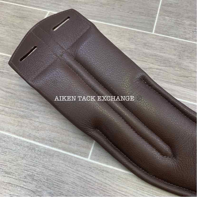 KL Select Red Barn Balance Anatomic Shoulder Relief Dressage Girth, Brown, 28"