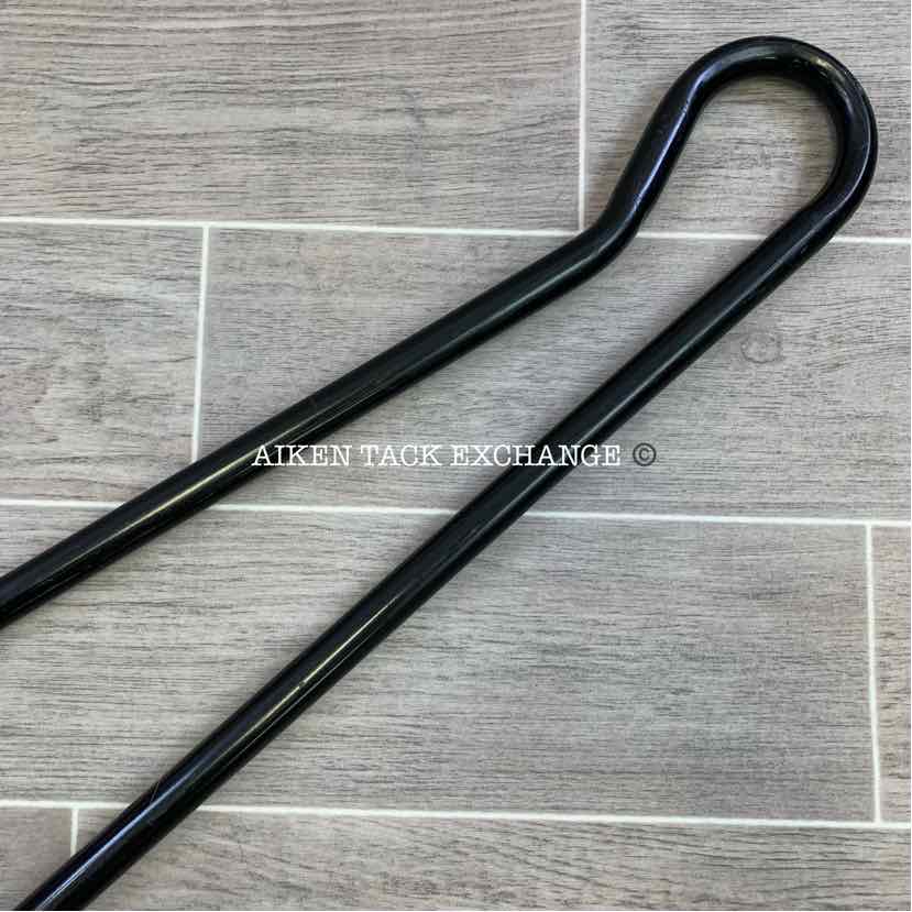 Swinging Metal Blanket Bar Rack (Missing Wall Mounting Bracket)