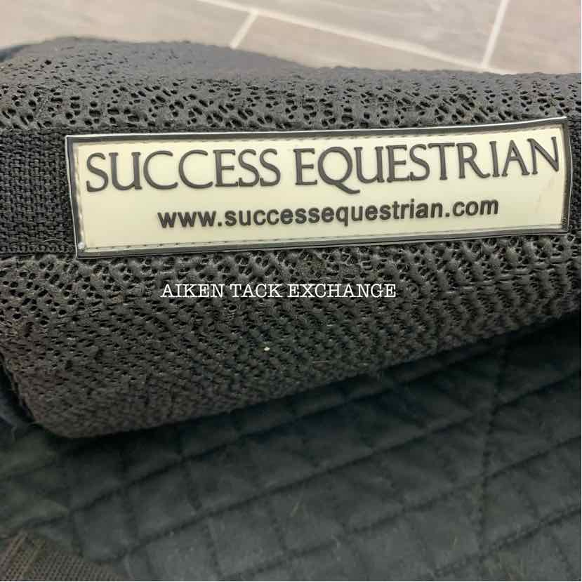 Success Equestrian Deluxe Dressage Saddle Pad