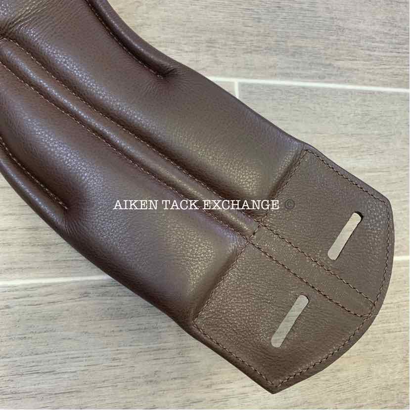 KL Select Red Barn Balance Anatomic Shoulder Relief Dressage Girth, Brown, 20"