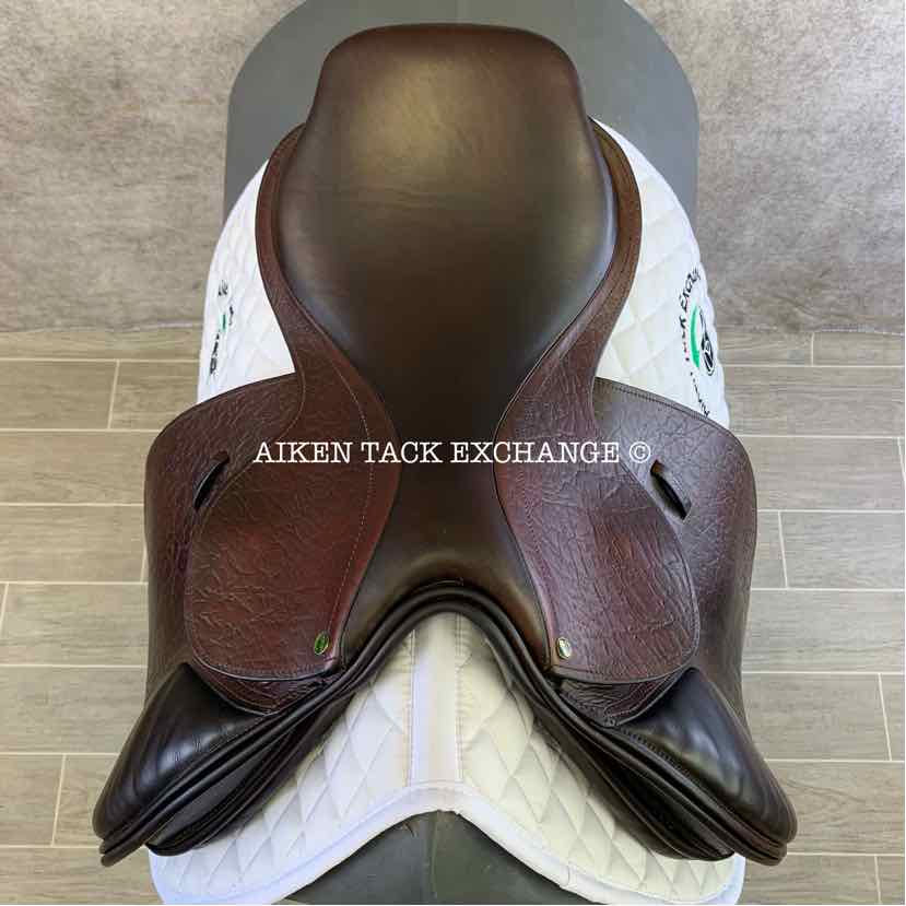 **SOLD** 2014 County Stabilizer XTR Close Contact Jump Saddle, 17.5" Seat, Medium Wide Tree, Wool Flocked Panels