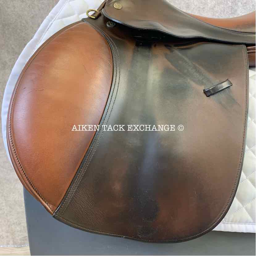 **SOLD** Crosby Excel XL Close Contact Jump Saddle, 17" Seat, Wide Tree, Foam Panels