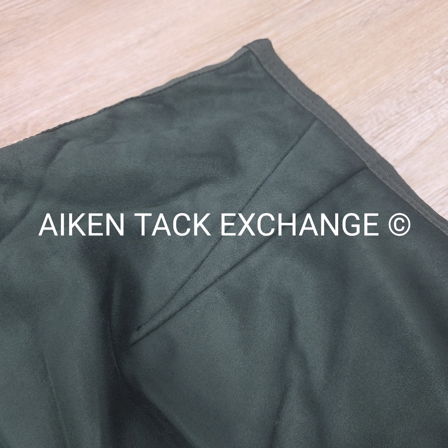 Fenwick Equestrian EquSuede Quarter Sheet, Green, Size Large