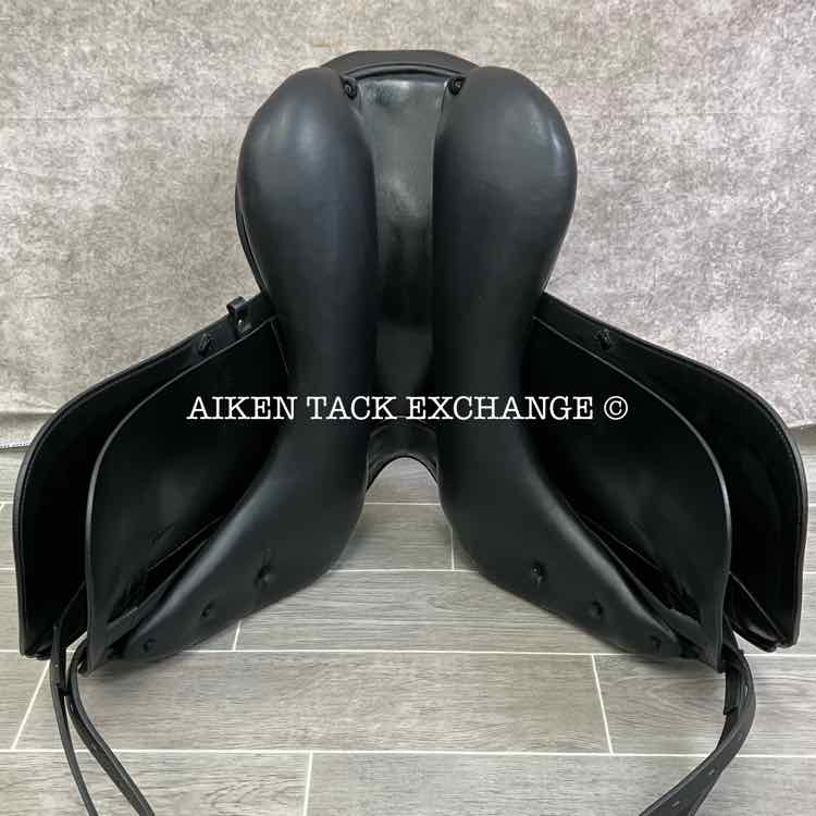 **On Trial** 2022 Prestige Lucky Idol Dressage Saddle, 16" Seat, Short Flap, 33 Tree - Medium, Wool Flocked Panels