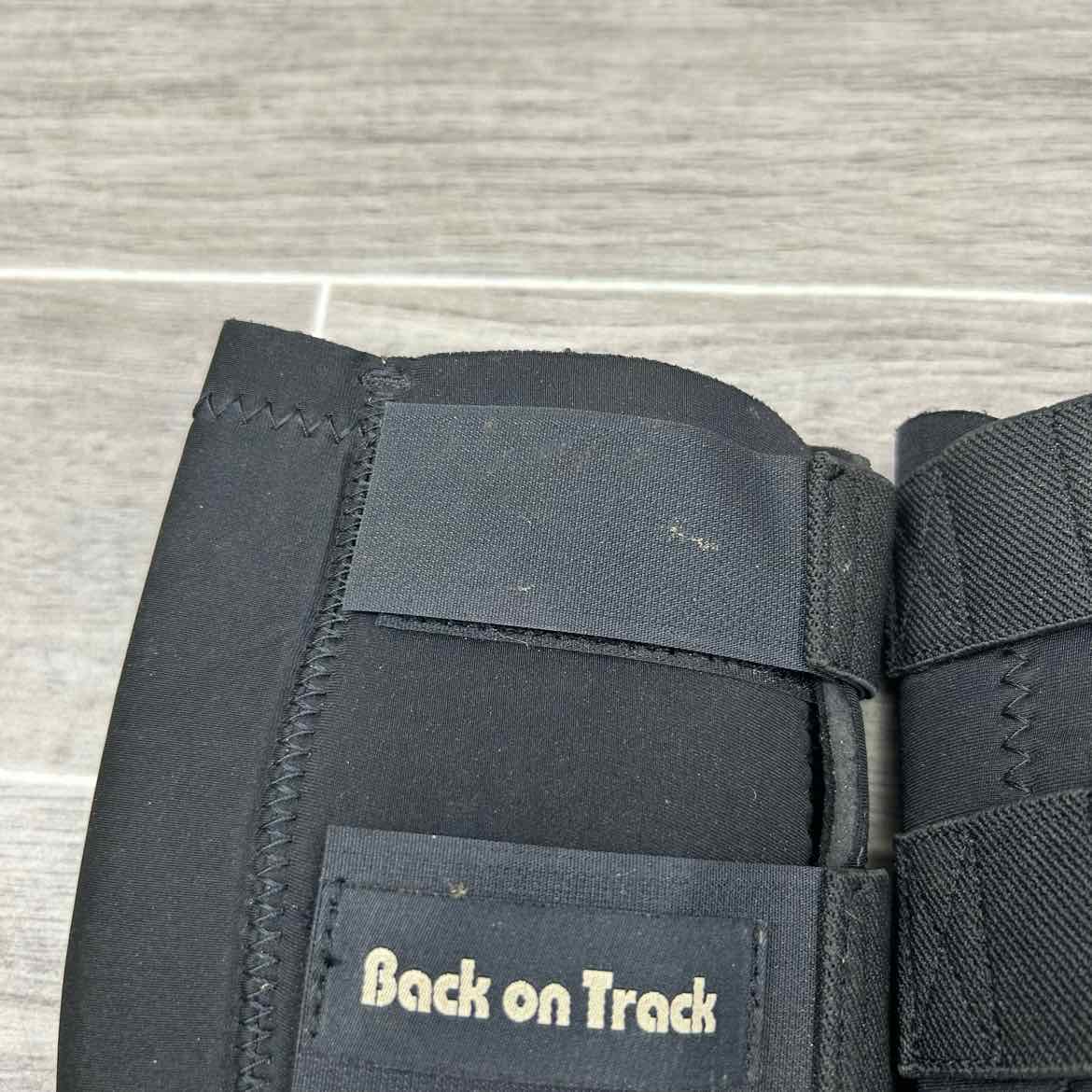 Back on Track Therapeutic Knee Boots, 1 Pair, Size Medium