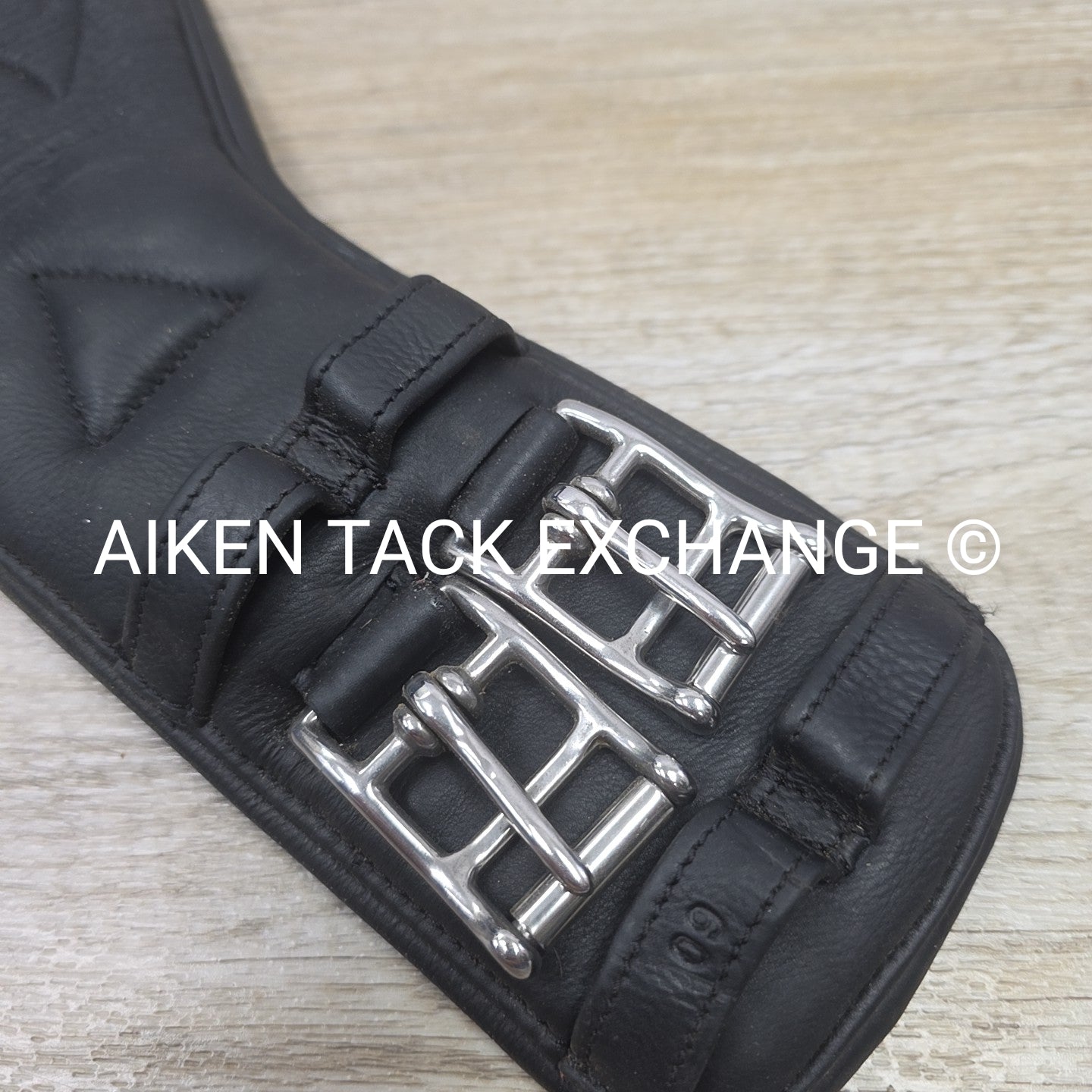 HKM Premium Contour Dressage Girth, Black, 24"