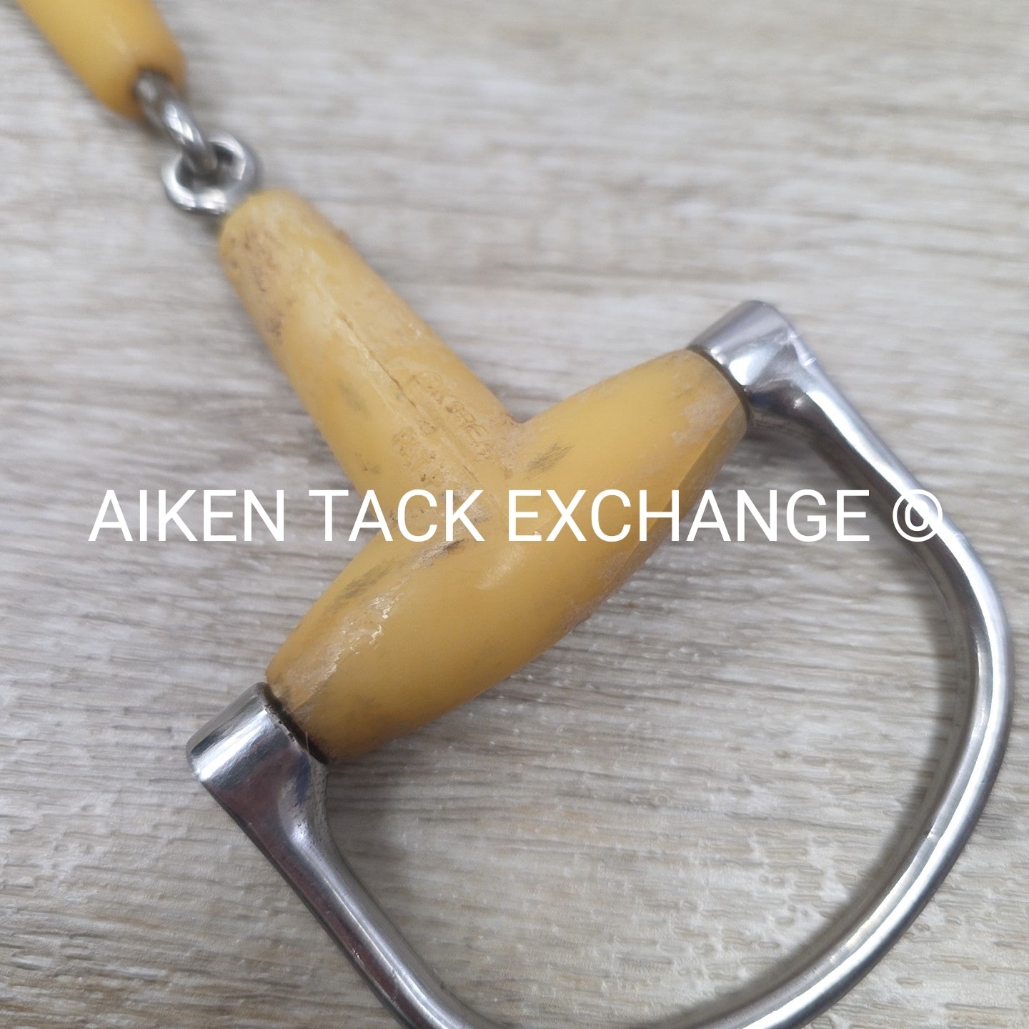 Happy Mouth Single Joint D Ring Bit 5" (Has Chew Marks)