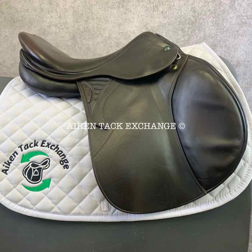 **SOLD** 2020 Prestige Versailles Close Contact Jump Saddle, 16" Seat, 34 Tree - M/MW, Wool Flocked Panels